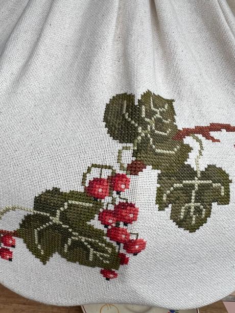 Vintage lampa luster latkova s vyslvkou na chalupu,