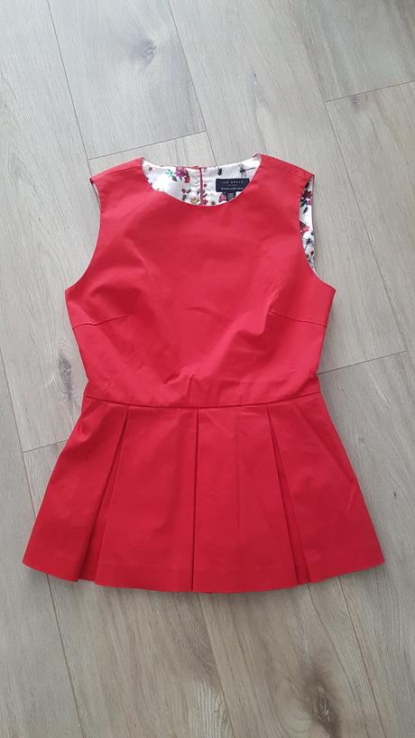 Nadherny ted baker top, 36
