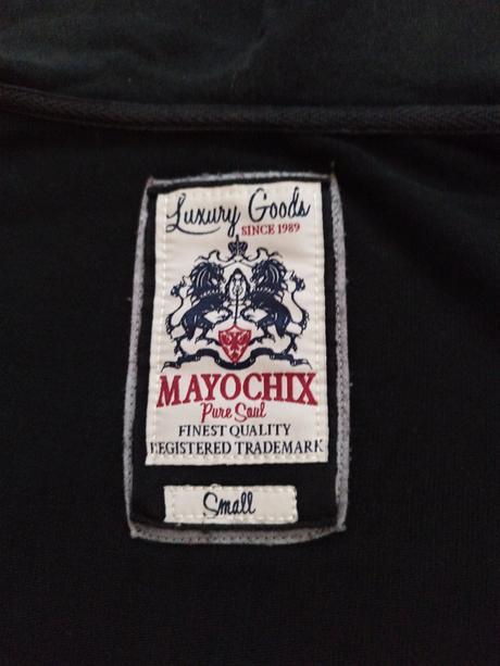 Mikinka mayo chix, mayo chix,s