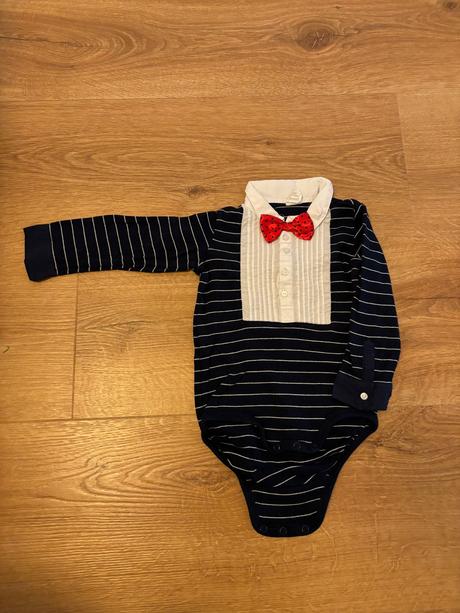 Slávnostne body s motylikom, h&m,86