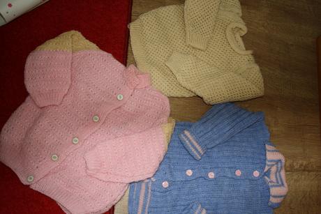 Ruzovy svetrik nenoseny, 110