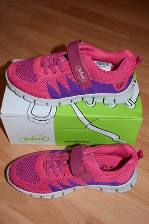 Dievčenské tenisky, 34