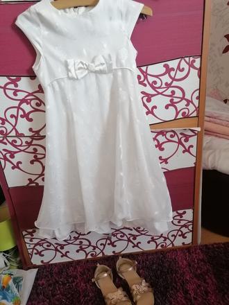 Biele nadherne saty, 128