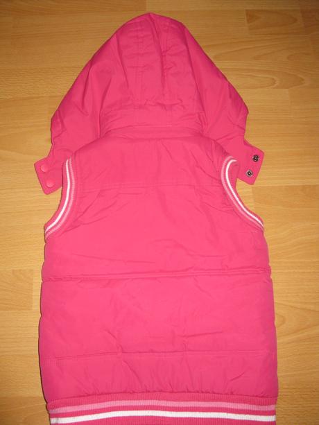 Dievčenská vesta s kapucňou, 110