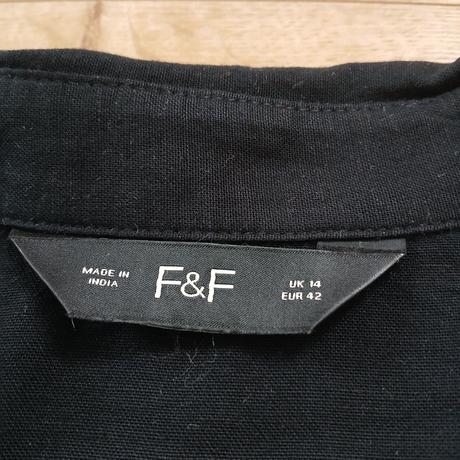 Čierna ležérna blúzka s vyšívanými kvetmi, f&f,42