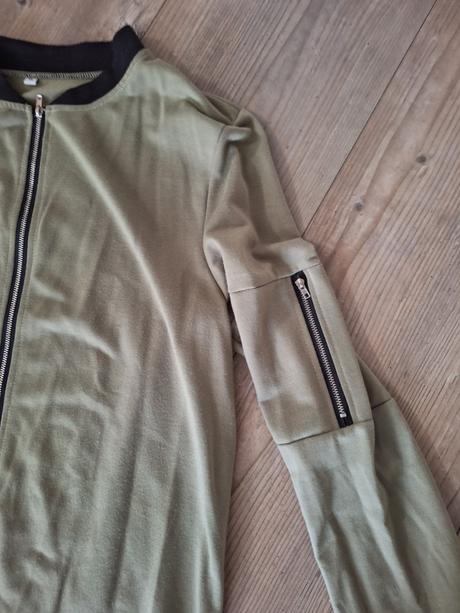 Predlzena khaki mikina, xl