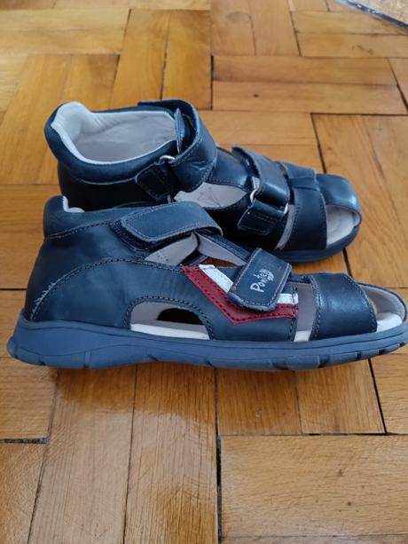 Chlapčenské sandále, 32