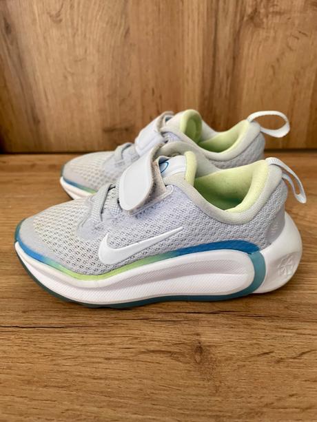 Infinity flow unisex - neutrálna bežecká obuv 25, nike,25
