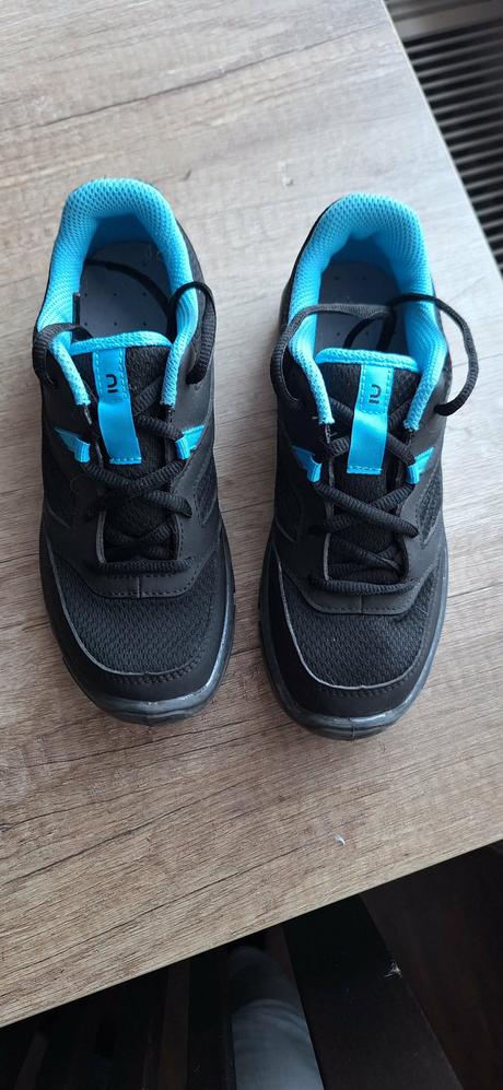 Turistické topánky, quechua,35