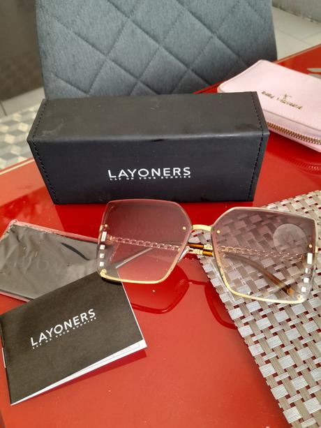 Layoners okuliare, 