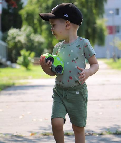 Lindex 86 pre dvojičky 2x body jahody  jedno 1x ob, lindex,86