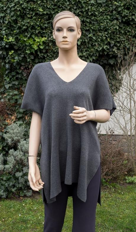 Uni grafitová vesta, atmosphere