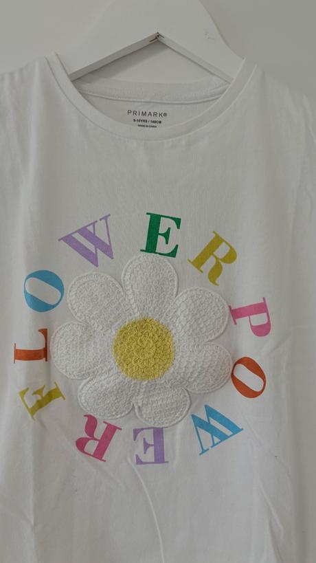 Tricko s hačkovaným kvietkom, primark,140