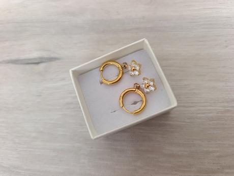 Pozlátené náušnice, 