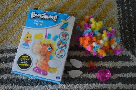 Bunchems sada-jednorožec a princezná,