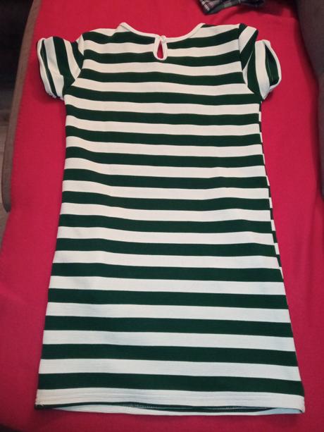 Pruhované šaty, 128