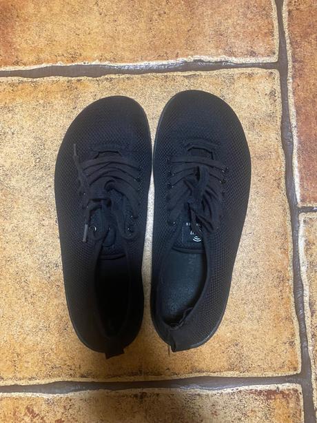 Groudies barefoot, 39