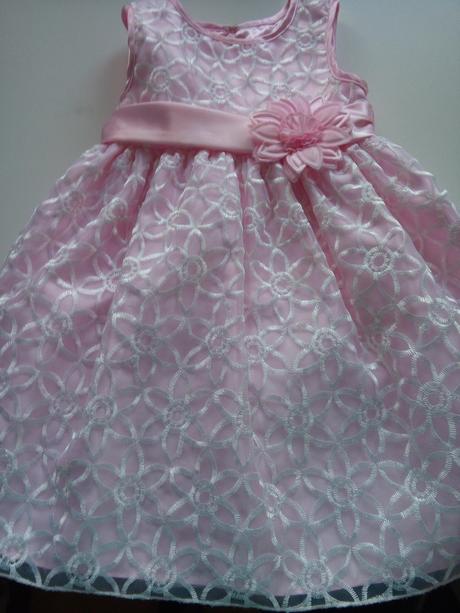 Slávnostné šaty., 92