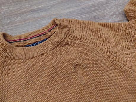 Pulover č.104, next,104