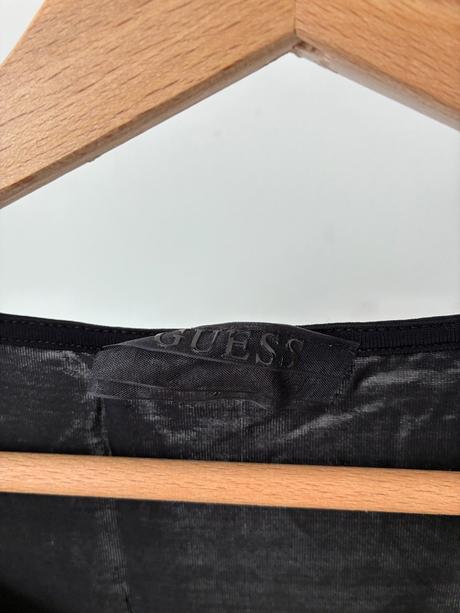 Guess top, guess,s