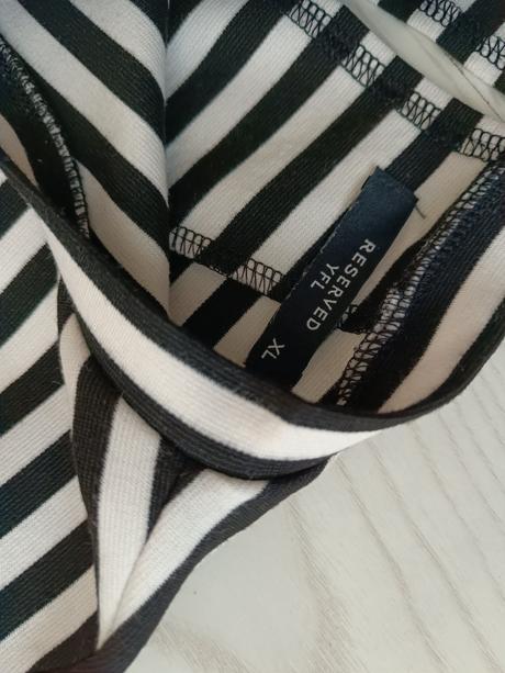 Pruhované čierno biele šaty, reserved,xl