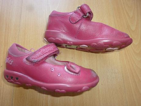 Blikajuce kozene topanocky, clarks,19