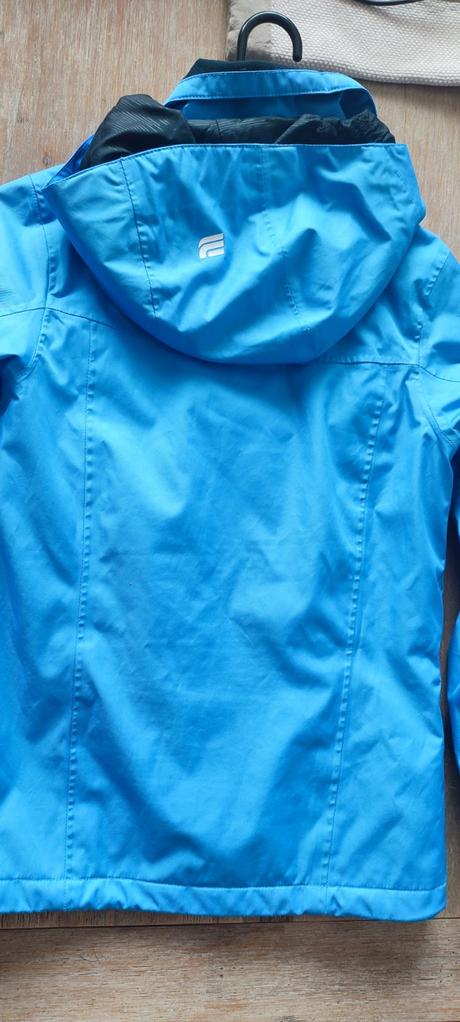 Lyziarska vetrovka everest, 34