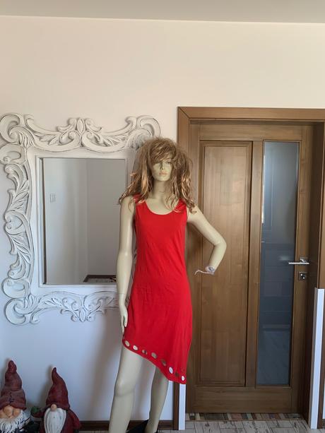 Cervene saty marella, m