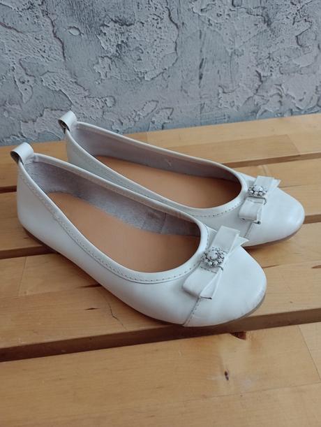 Biele balerínky, baťa,34