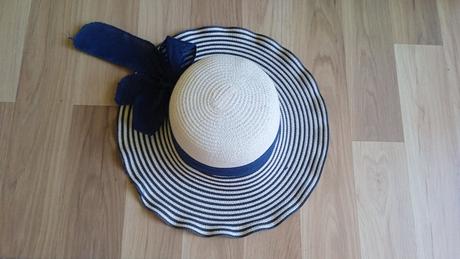 Dámsky letný klobúk, 