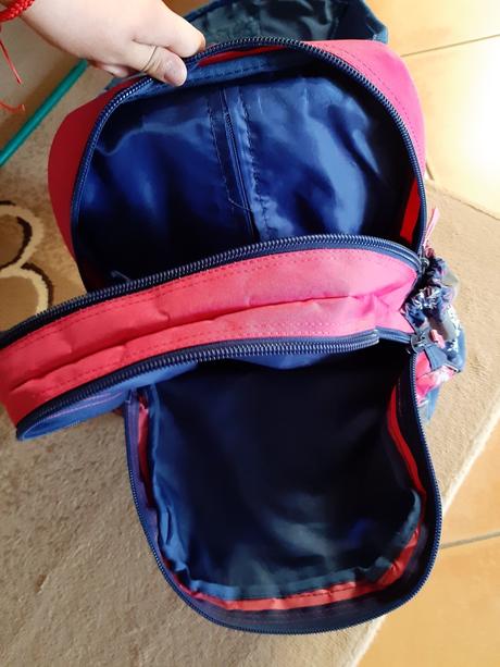 Anatomická školská taška vrátane poštovného,