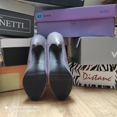 Lodičky pre popolušku, 35