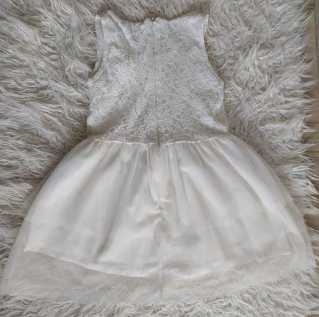 Spoločenské šaty, 98