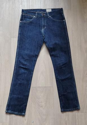 Značkové úzke rifle, wrangler,l