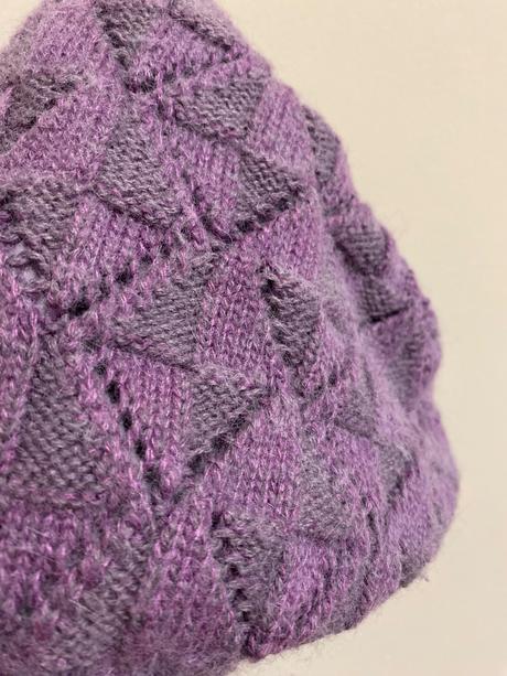 Fialová zateplená čiapka,