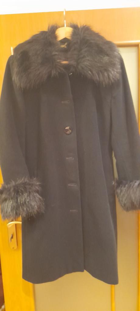 Dámsky vlnený kabát, 40