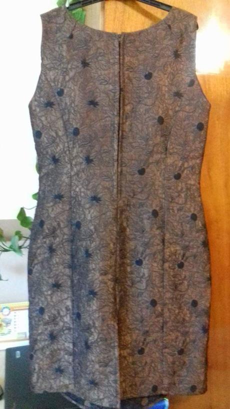 Elegantne saty ako nove, 42