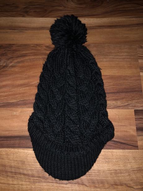 Čiapka zo šiltom, c&a