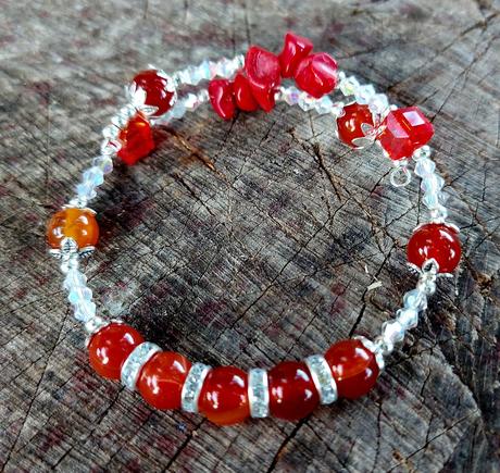 Náramok z karneolu pre baranov, panny alebo levy, 