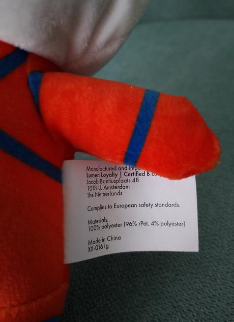 Vesmírna misia - vesmírny zajac s nápisom nasa, 