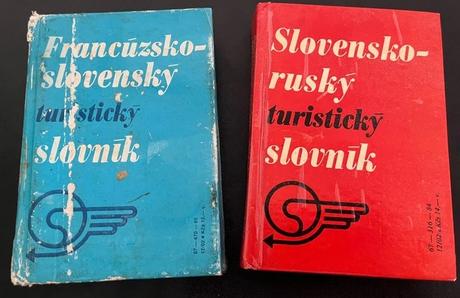 2 slovniky - francuzsko-slovensky a rusko-slovensk, 