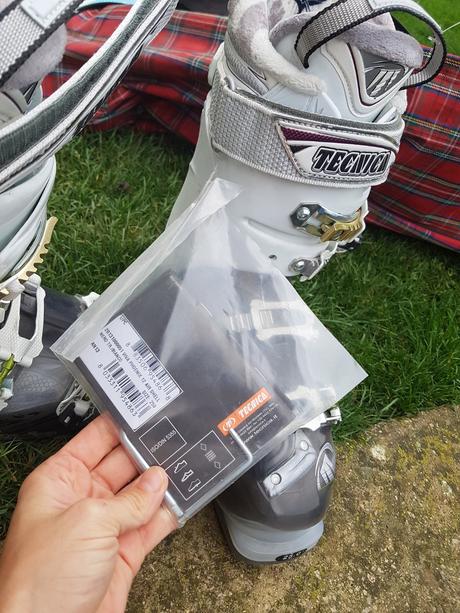 Lyžiarky tecnica veľkosť 25, tecnica,25