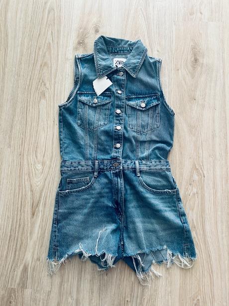 Štýlový džínsový overal značky zara, pc 42 eur, zara,m / s