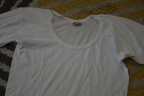 Biele natelniky a tielko, 158