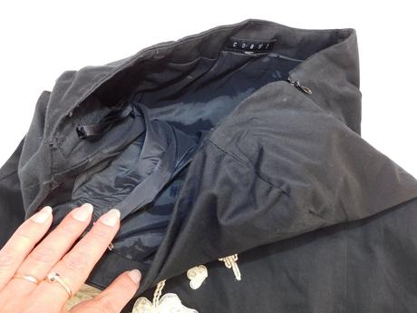 Kvalitne velmi pekne korzetove šaty, 38