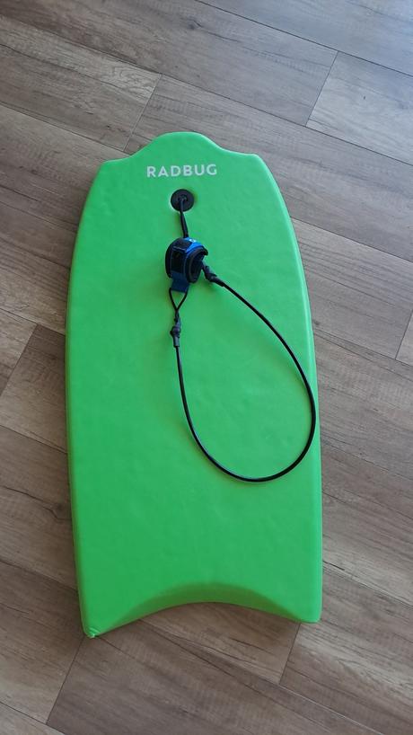Surfboard, doska na vodu, 