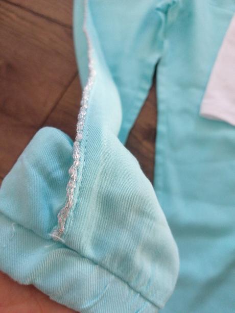 Tričko + nohavice nove, 122