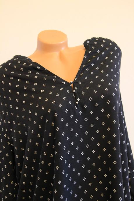 Čierno biela viskózová blúzka, xxxl, xxxl