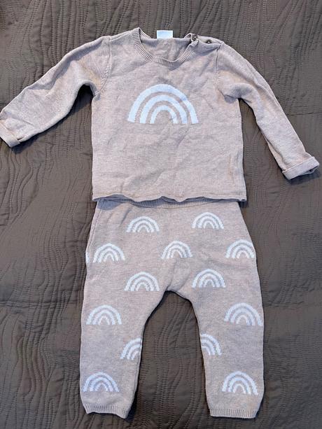 Next svetrík a nohavice, next