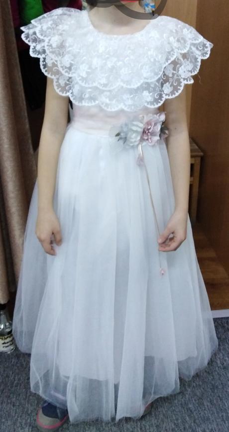 Šaty spoločenské, alebo na 1. sv. prijímanie, 140